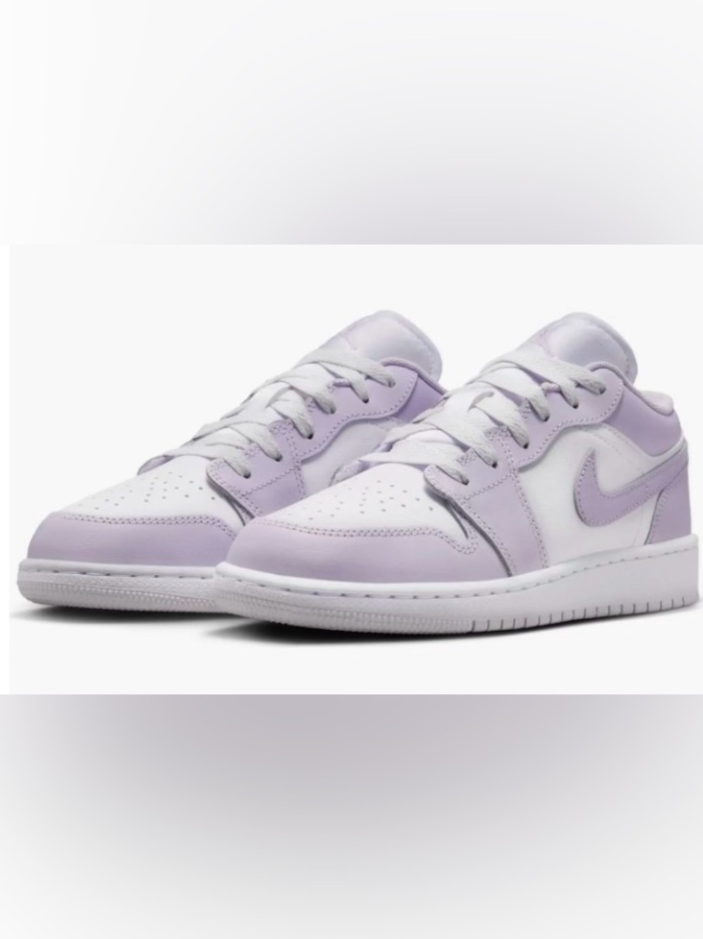 Air Jordan 1 Low “NEW”Sneaker Big Kids 4.5 Women’s 6